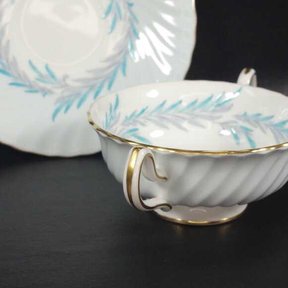 Set of 3 Minton "Symphony Blue" Footed Cream Soup Bowls and Saucers Bone China - Picture 6 of 7